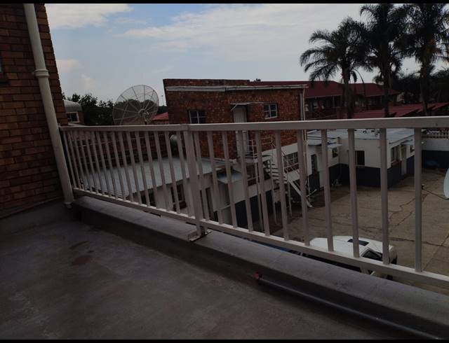 1,200M² BUILDING FOR SALE IN PRIMROSE